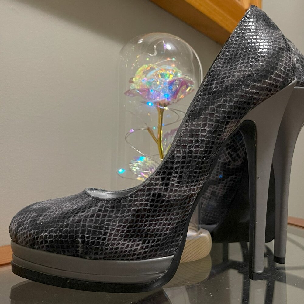 BEBE Gray Snakeskin Platform Heels Size 10